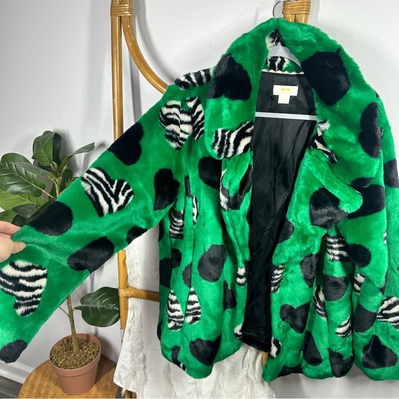 Anthropologie Maeve Green and Black Heart Faux Fur Jacket sz M - Picture 4 of 6